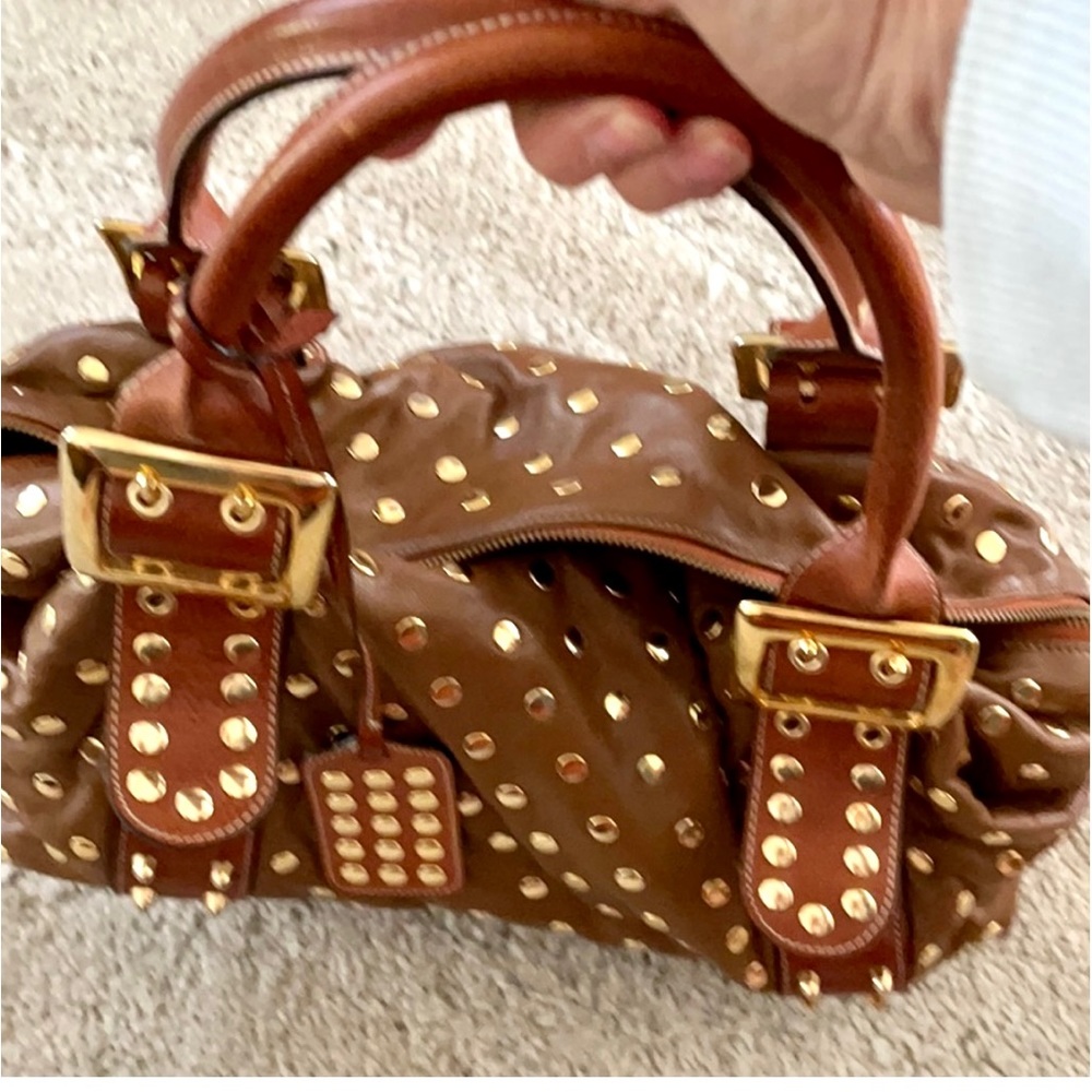 Be&D Lambskin Handbag Purse Soft Brown Satchel w/Gold Studs Excellent Condition - Picture 10 of 10
